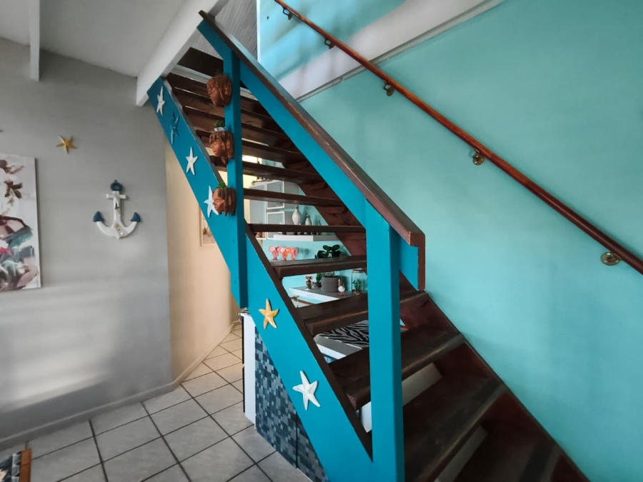 3 Bedroom Property for Sale in Wavecrest Eastern Cape